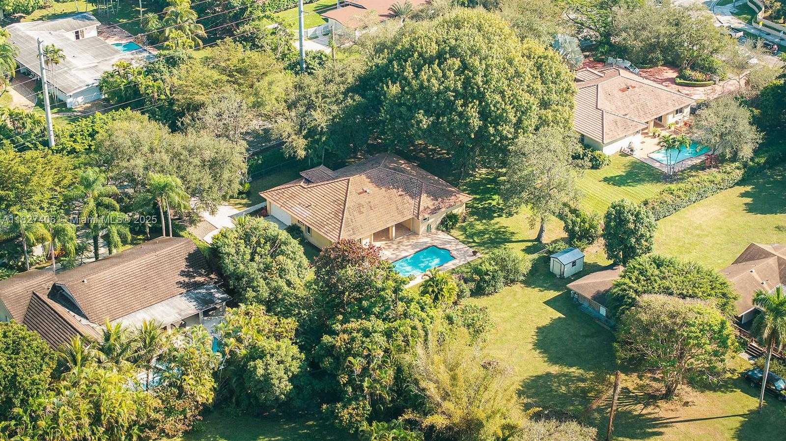 Small Image of 13550 SOUTH WEST 82ND AVE, Pinecrest Number 22