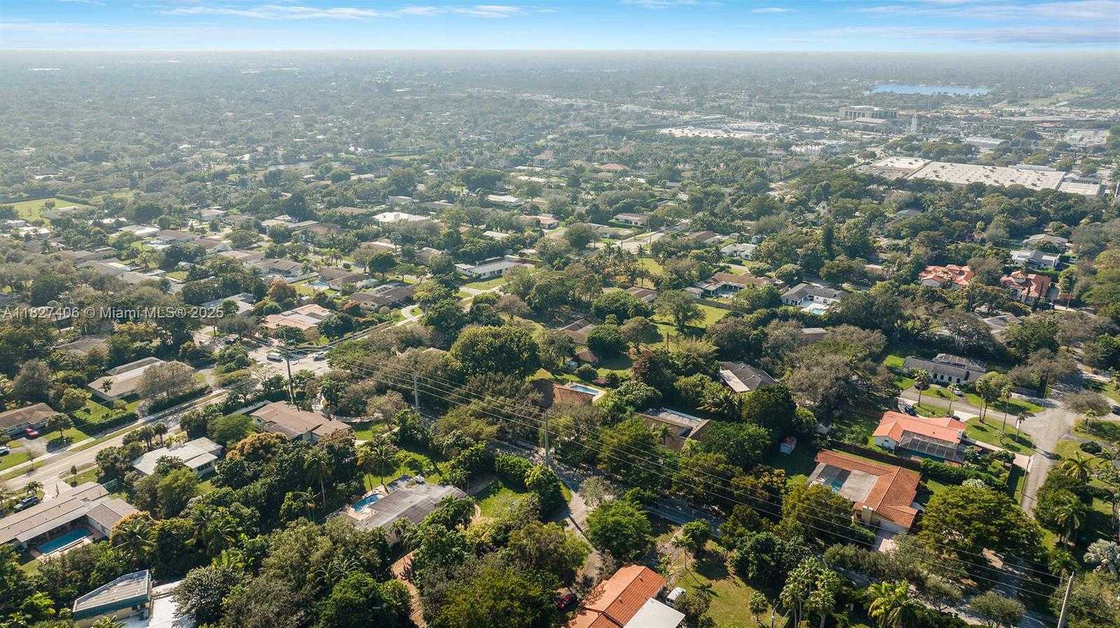 Small Image of 13550 SOUTH WEST 82ND AVE, Pinecrest Number 23