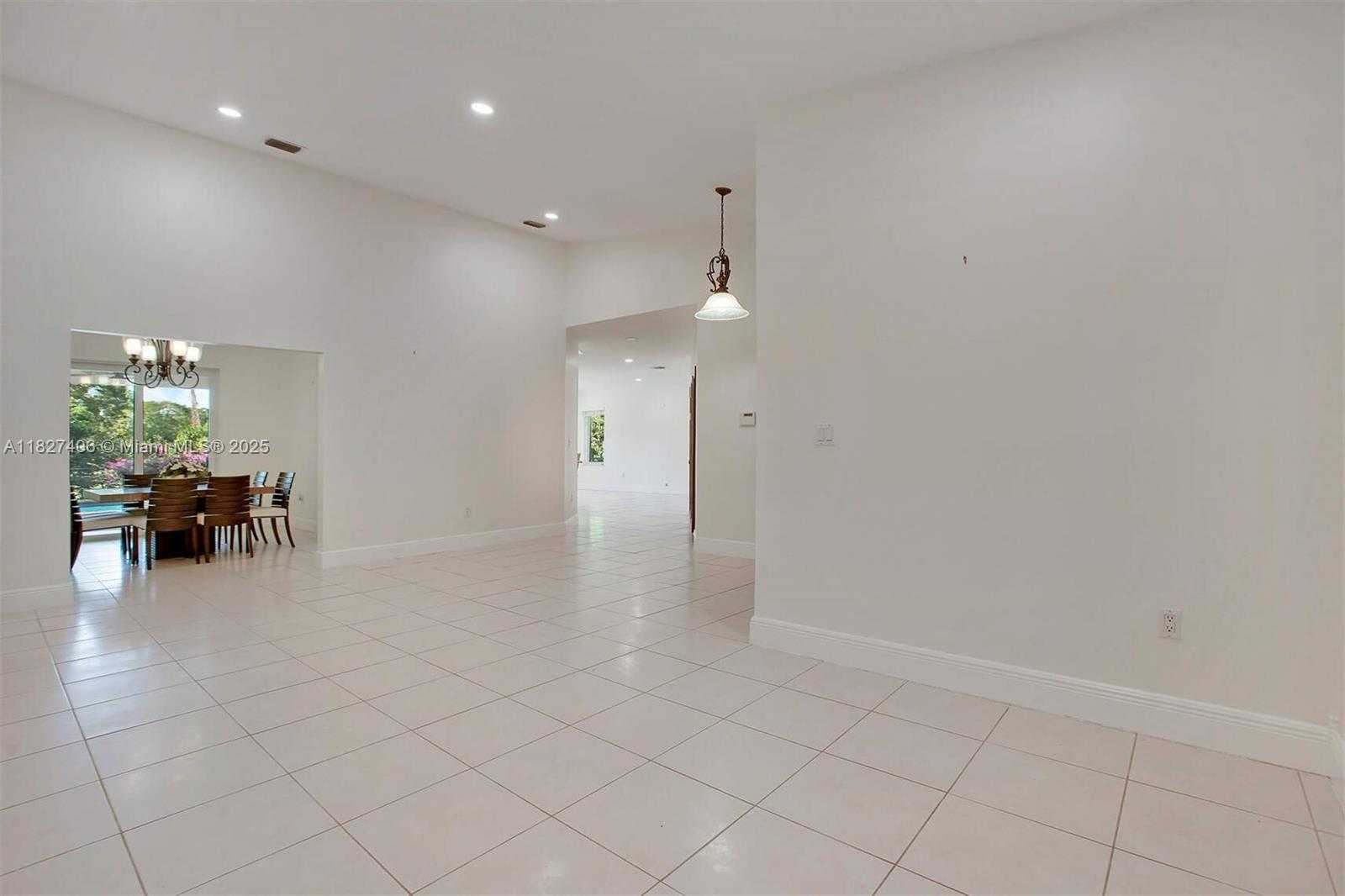 Small Image of 13550 SOUTH WEST 82ND AVE, Pinecrest Number 5