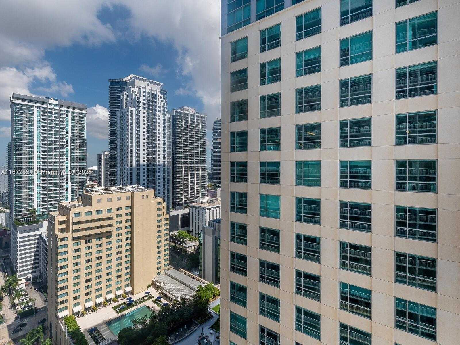 Small Image of 1200 BRICKELL BAY DR #3210, Miami Number 11