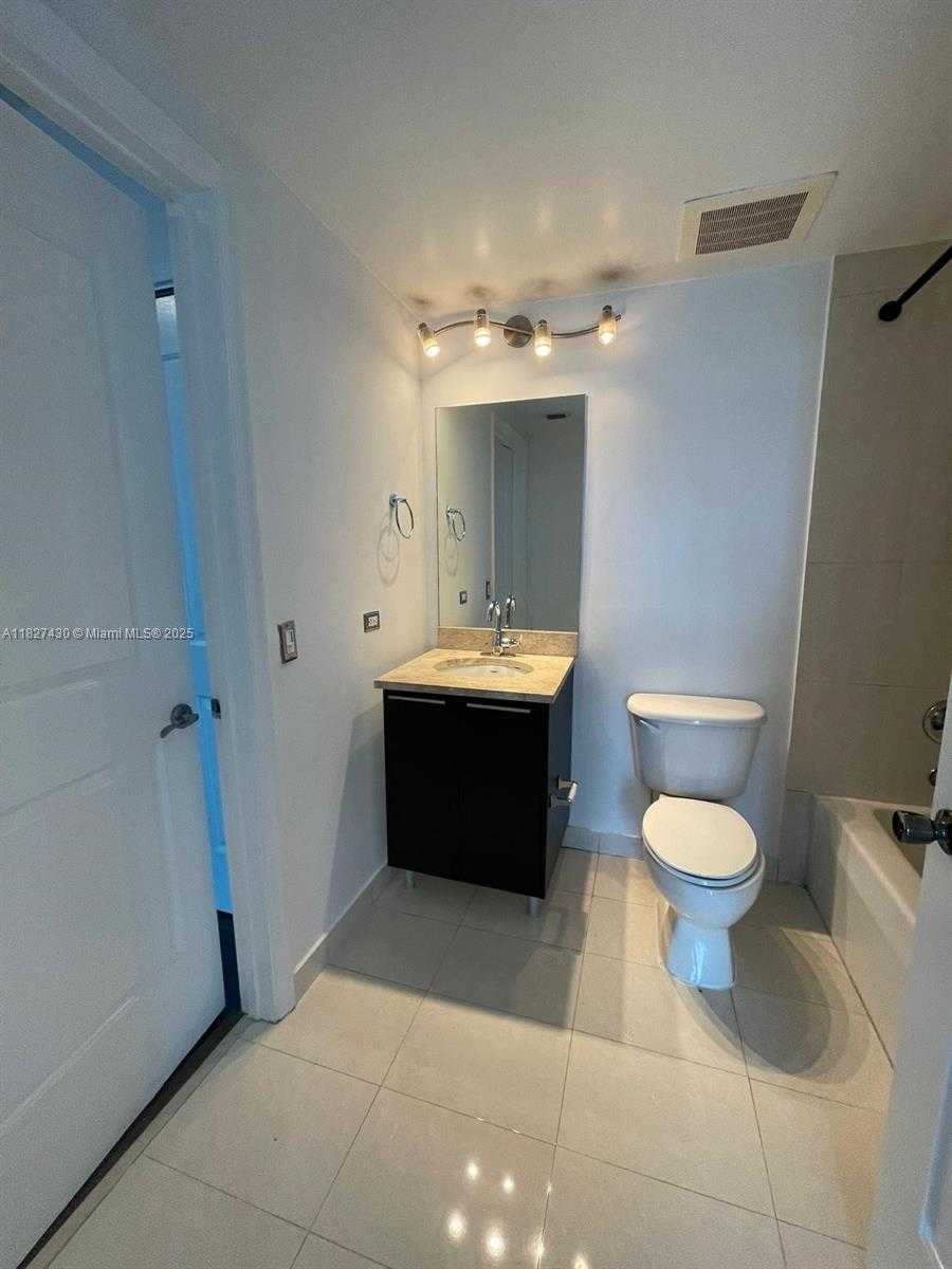 Small Image of 480 NORTH EAST 30TH ST #1403, Miami Number 10