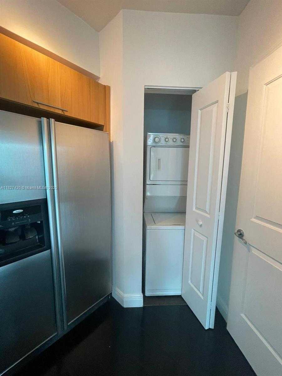 Small Image of 480 NORTH EAST 30TH ST #1403, Miami Number 15