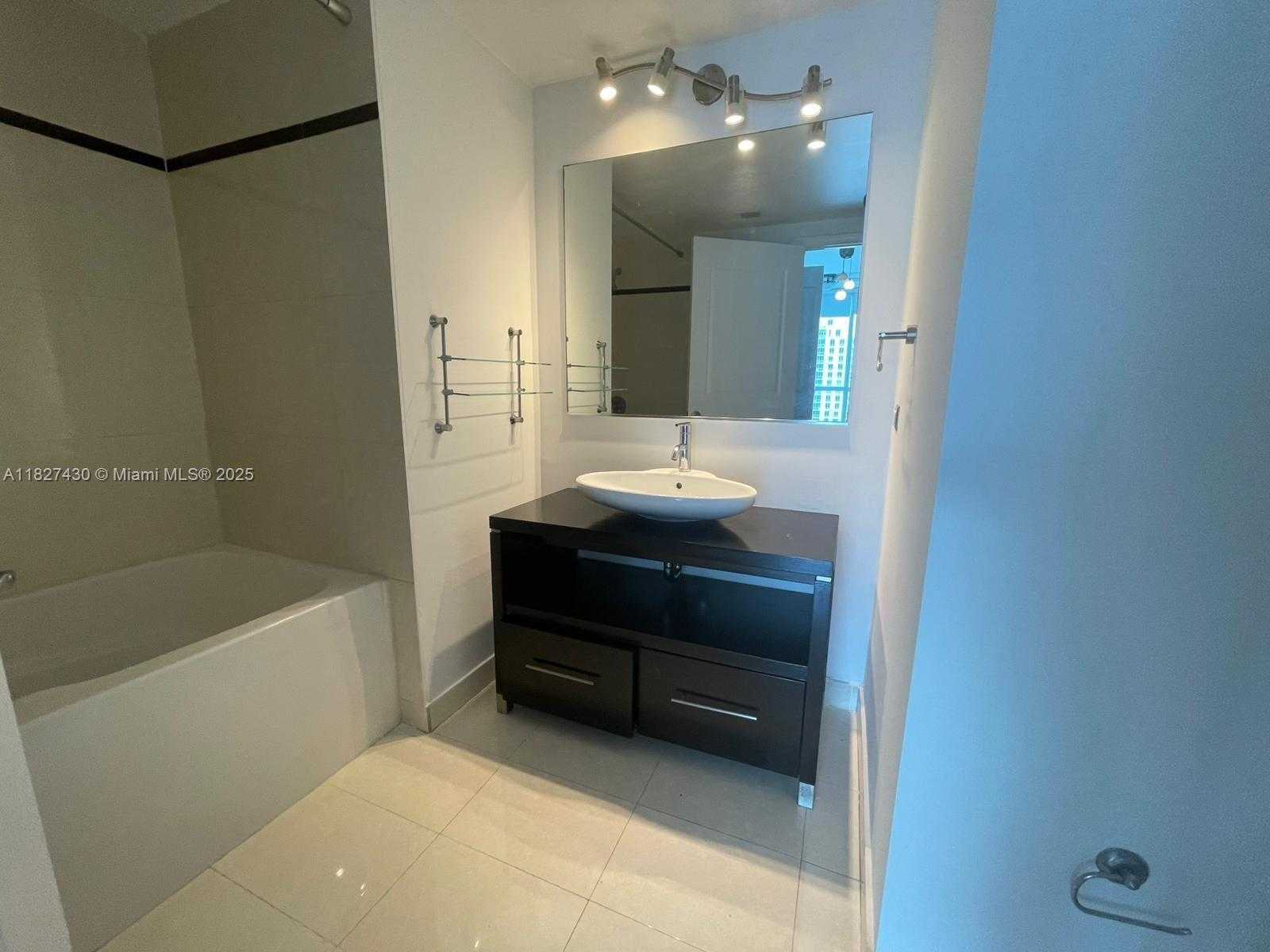 Small Image of 480 NORTH EAST 30TH ST #1403, Miami Number 17
