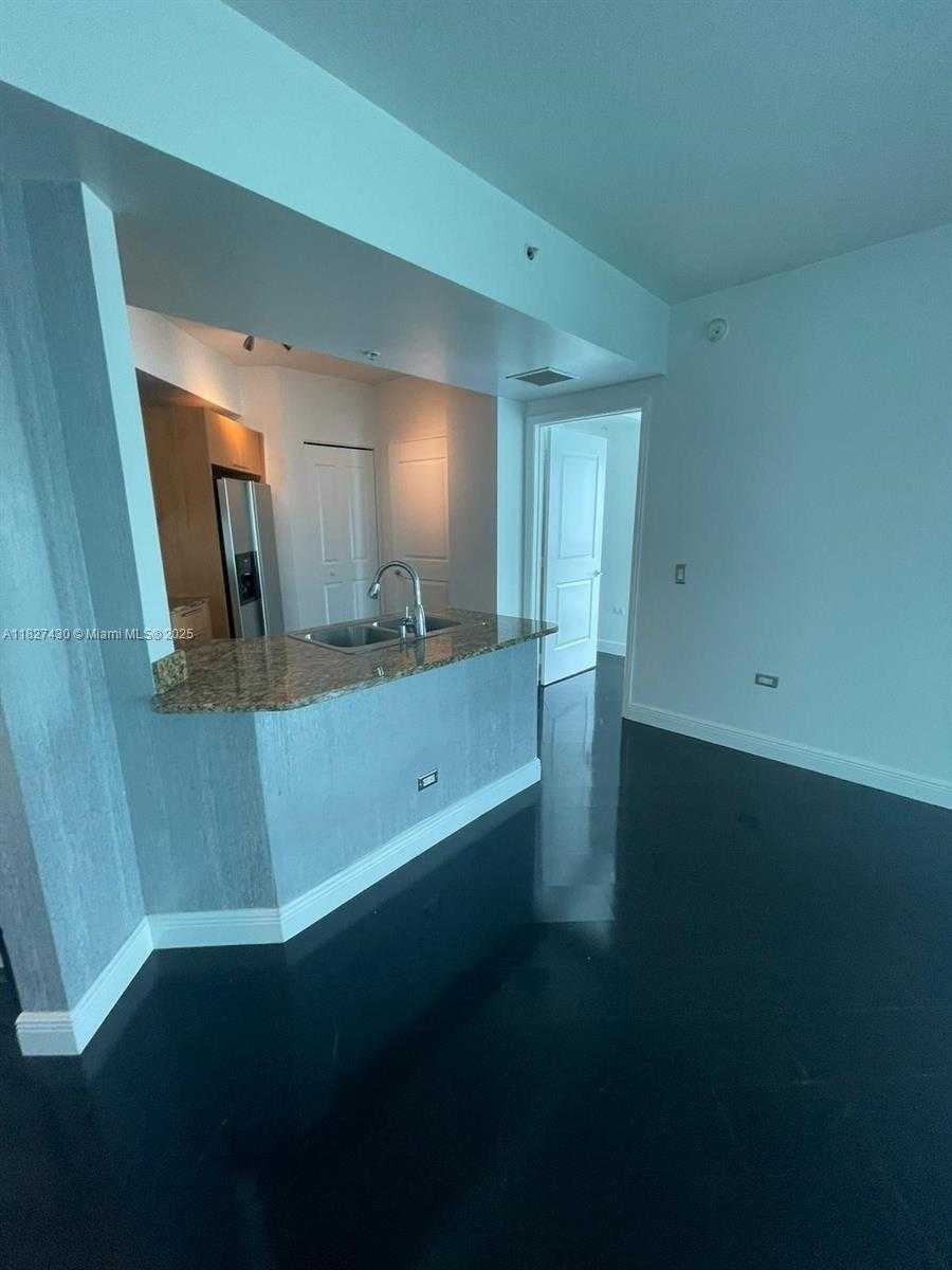 Small Image of 480 NORTH EAST 30TH ST #1403, Miami Number 5