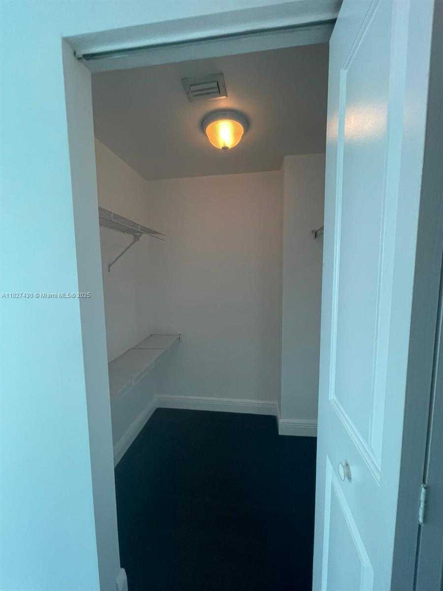Small Image of 480 NORTH EAST 30TH ST #1403, Miami Number 6