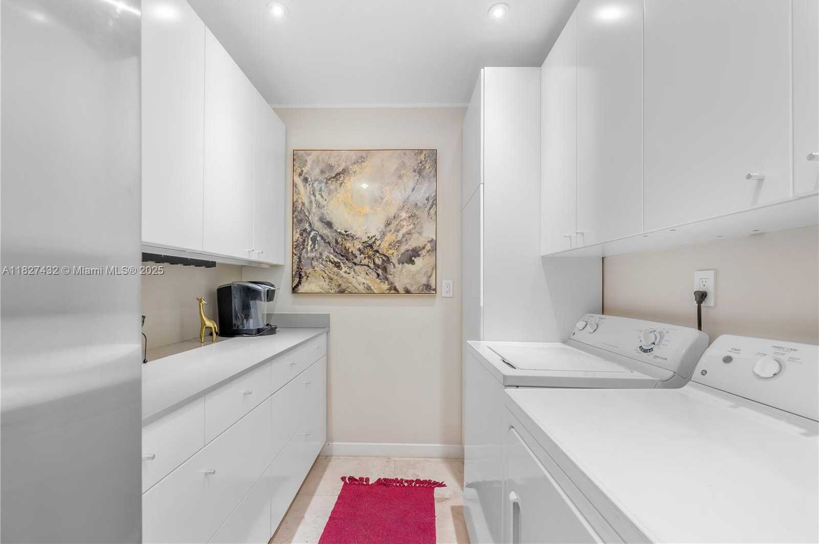 Small Image of 472 MINOLA DR #472, Miami Springs Number 10