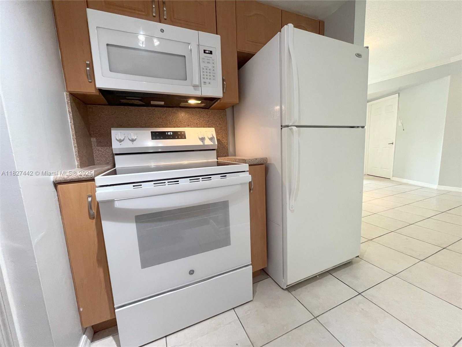 Small Image of 2415 NORTH WEST 16TH ST RD #303-1, Miami Number 8
