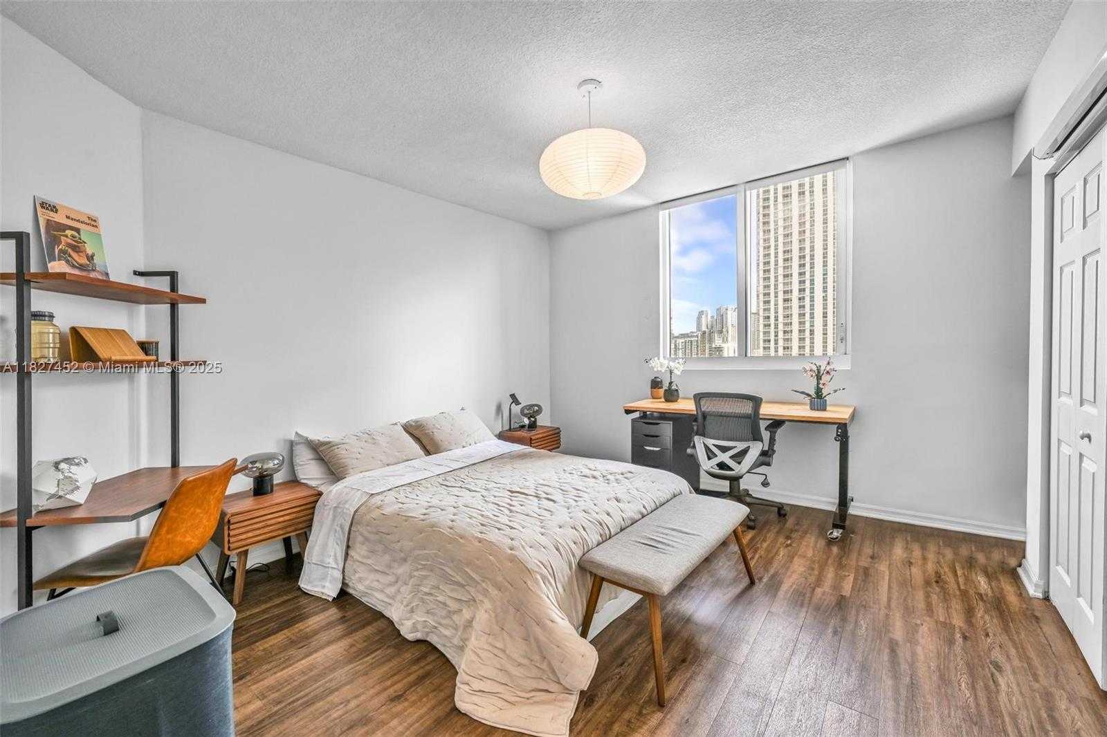 Small Image of 275 NORTH EAST 18TH ST #1809, Miami Number 11