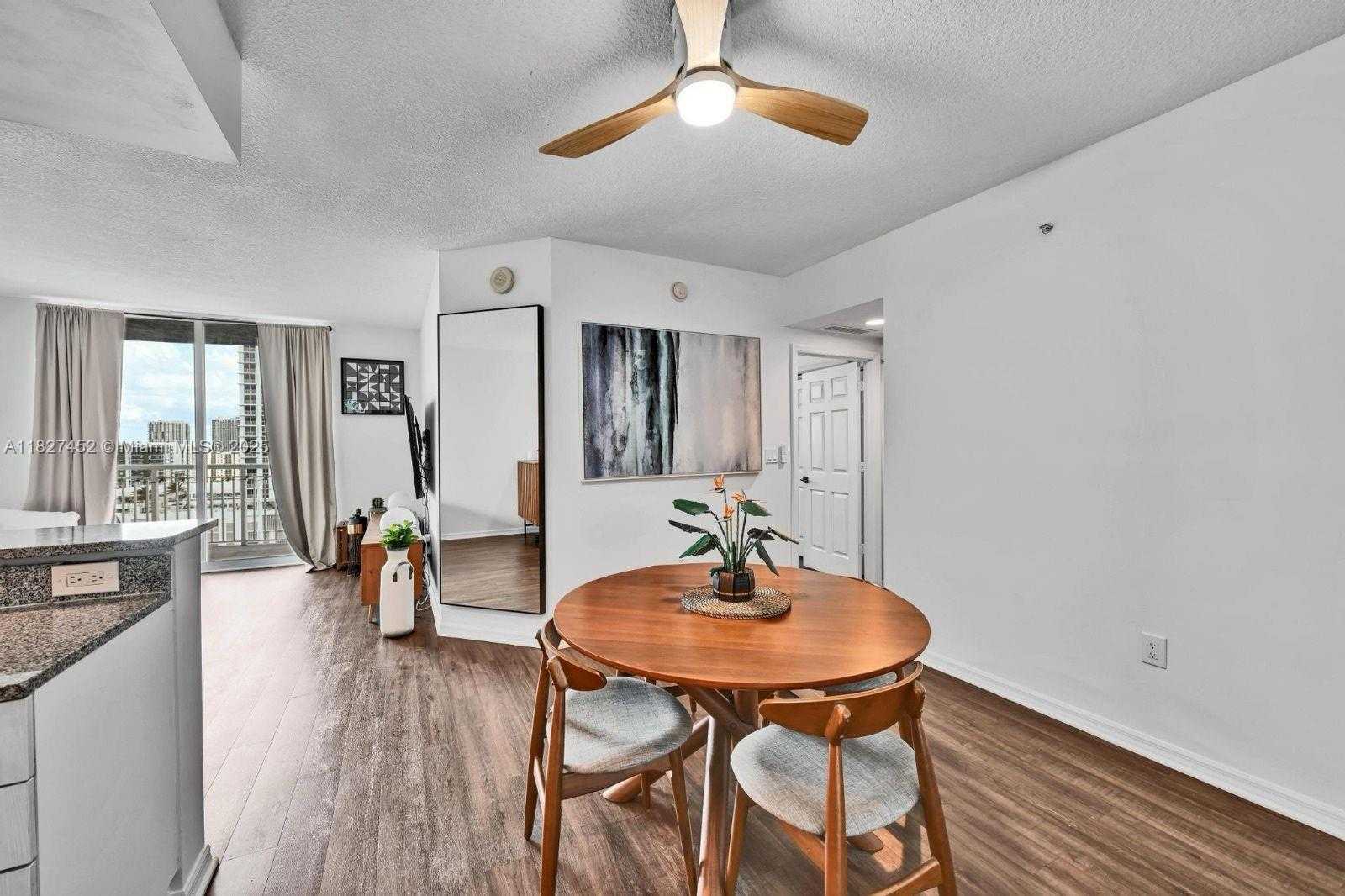 Small Image of 275 NORTH EAST 18TH ST #1809, Miami Number 2