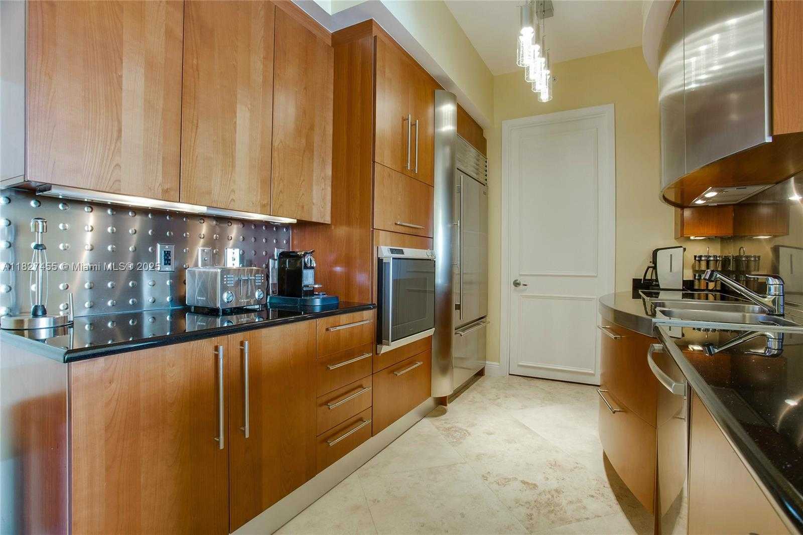 Small Image of 18101 COLLINS AVE #1705, Sunny Isles Beach Number 14