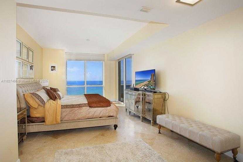 Small Image of 18101 COLLINS AVE #1705, Sunny Isles Beach Number 25