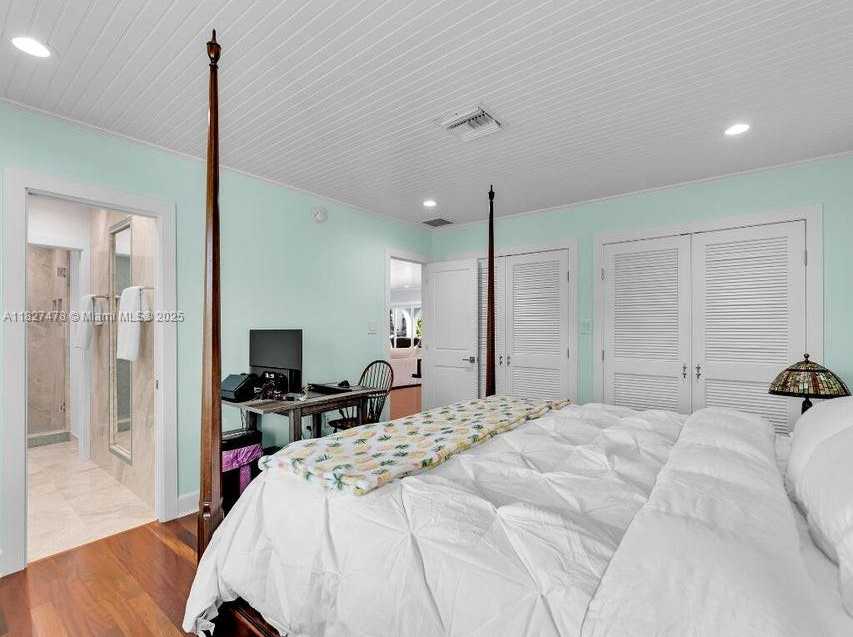 Small Image of 232 WEST SEAVIEW DR, Duck Number 32