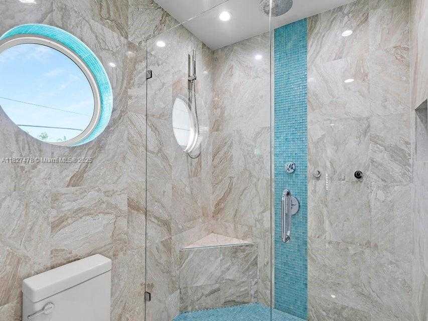 Small Image of 232 WEST SEAVIEW DR, Duck Number 34