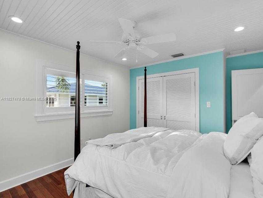 Small Image of 232 WEST SEAVIEW DR, Duck Number 38