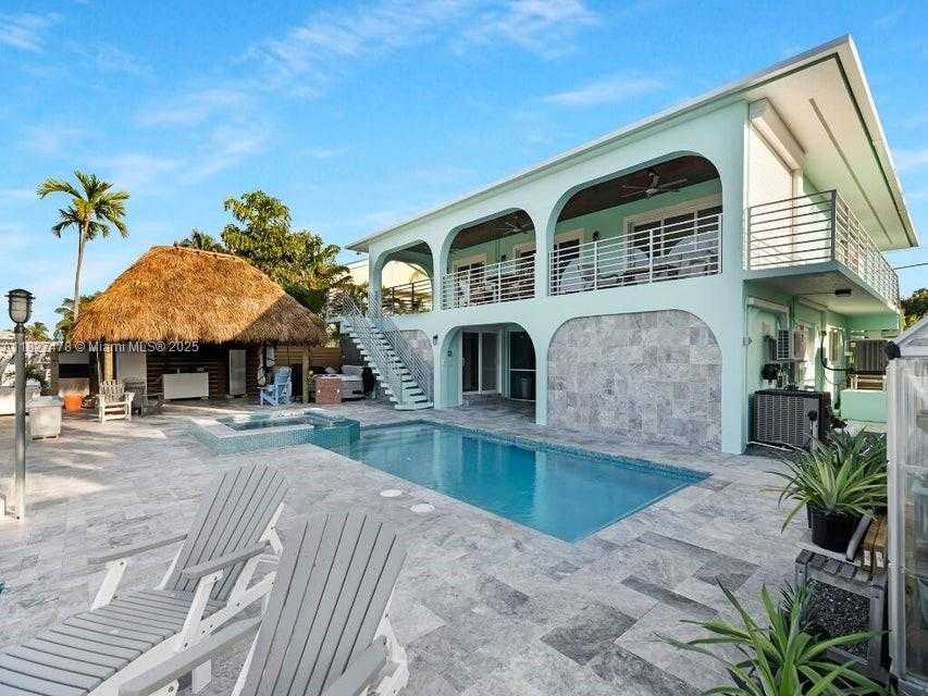 Small Image of 232 WEST SEAVIEW DR, Duck Number 9