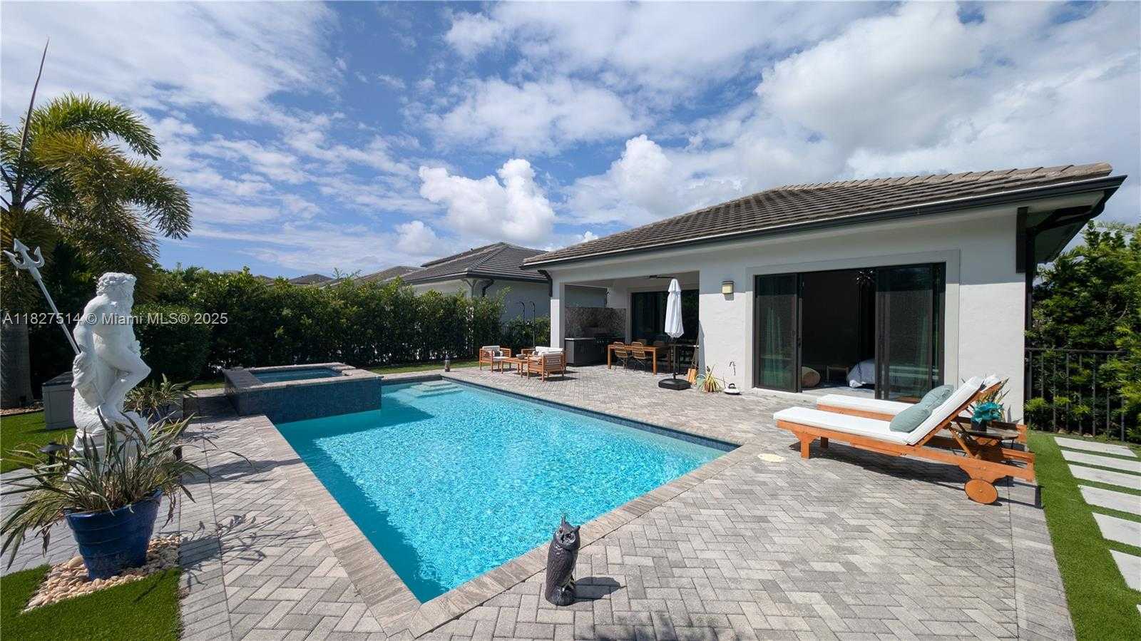 Small Image of 2879 GIN BERRY WAY #2879, West Palm Beach Number 18