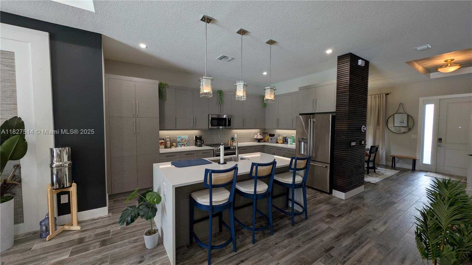 Small Image of 2879 GIN BERRY WAY #2879, West Palm Beach Number 5