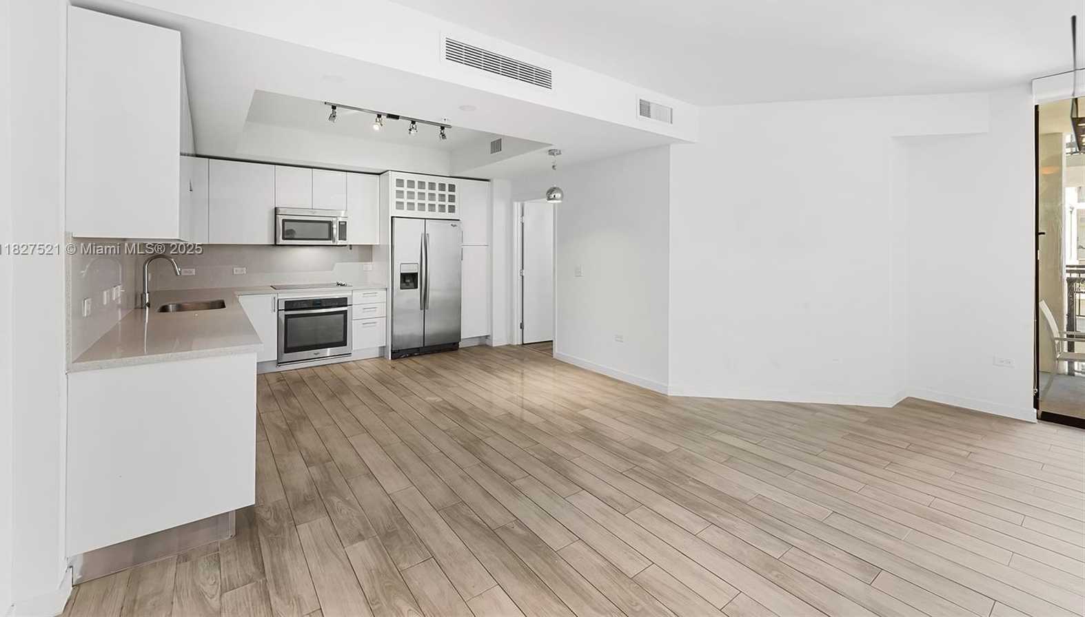 Small Image of 999 SOUTH WEST 1ST AVE #3001, Miami Number 2