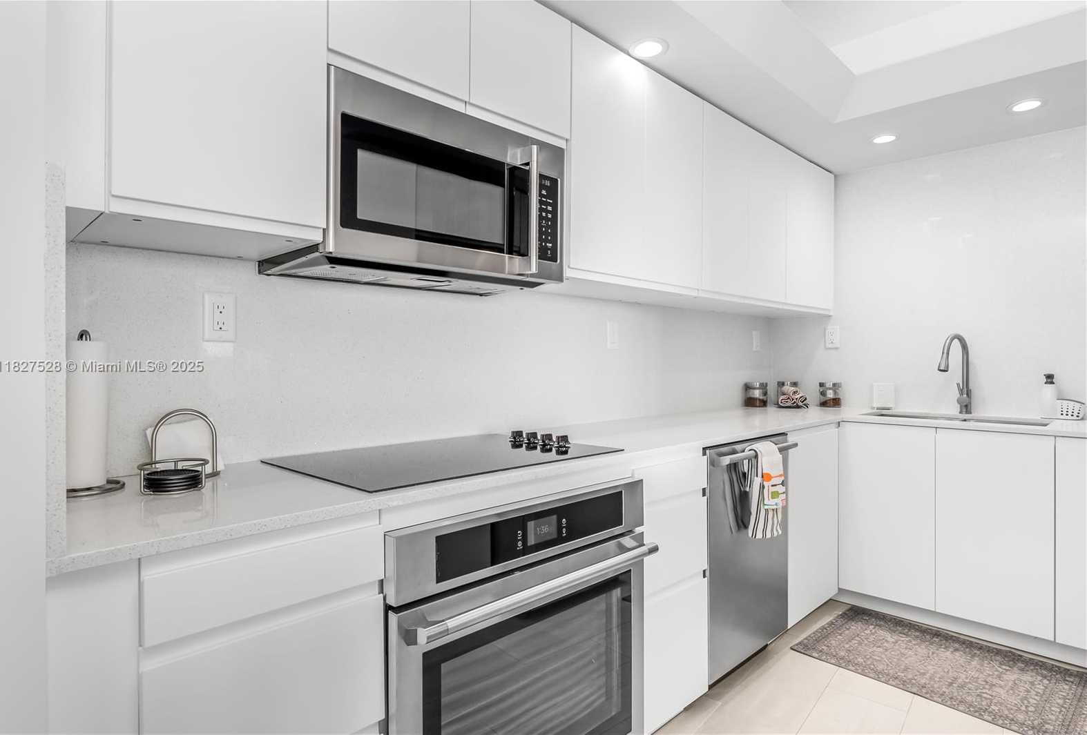 Small Image of 20 ISLAND AVE #1014, Miami Beach Number 15