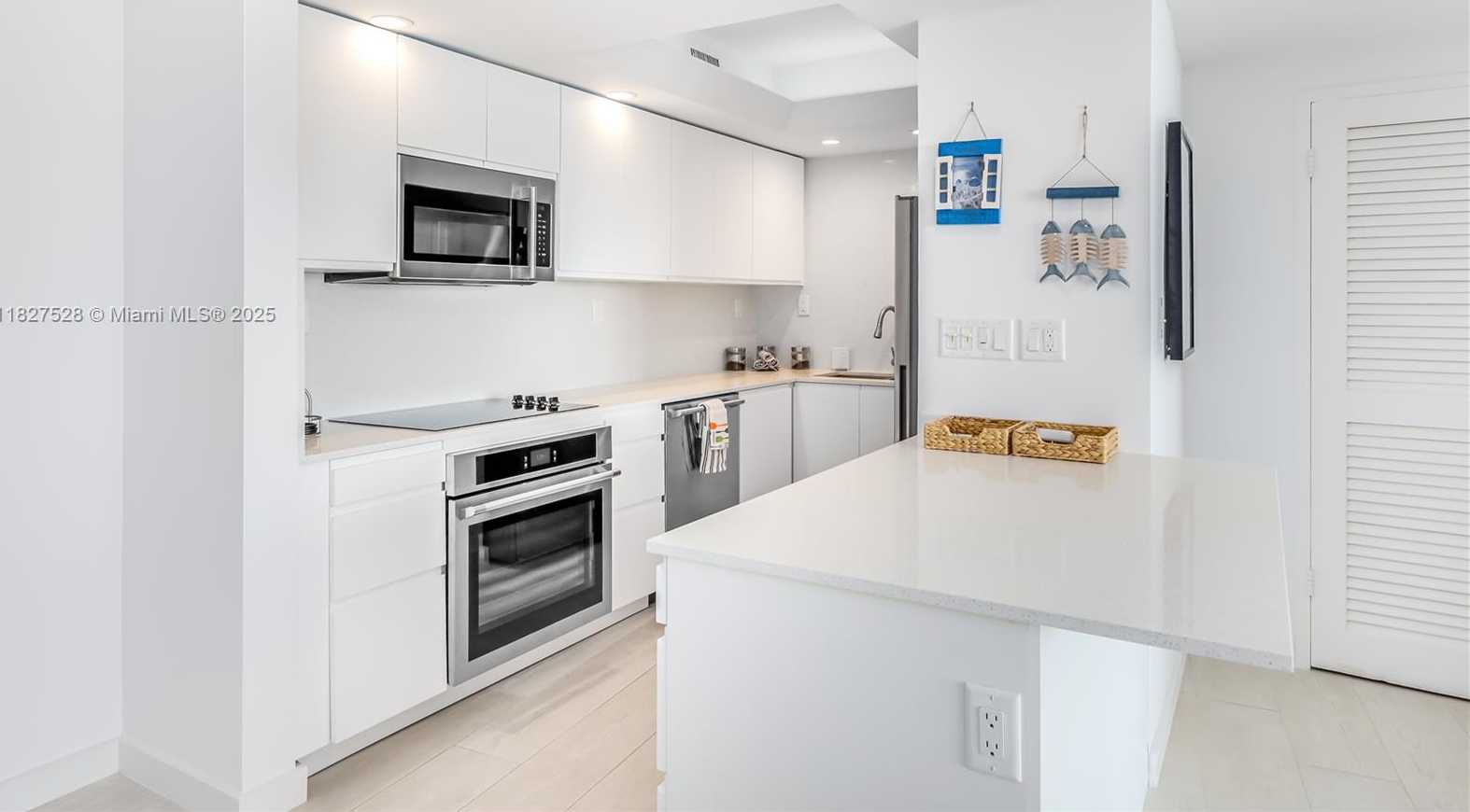 Small Image of 20 ISLAND AVE #1014, Miami Beach Number 16