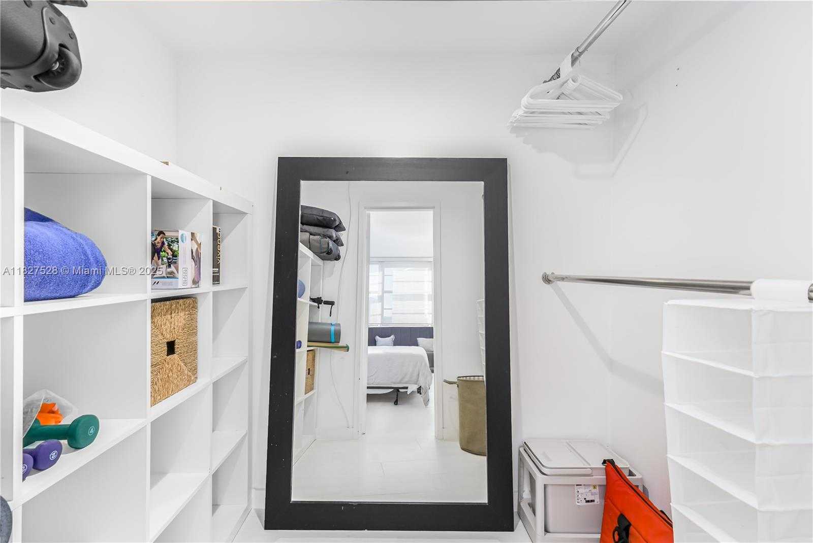 Small Image of 20 ISLAND AVE #1014, Miami Beach Number 25