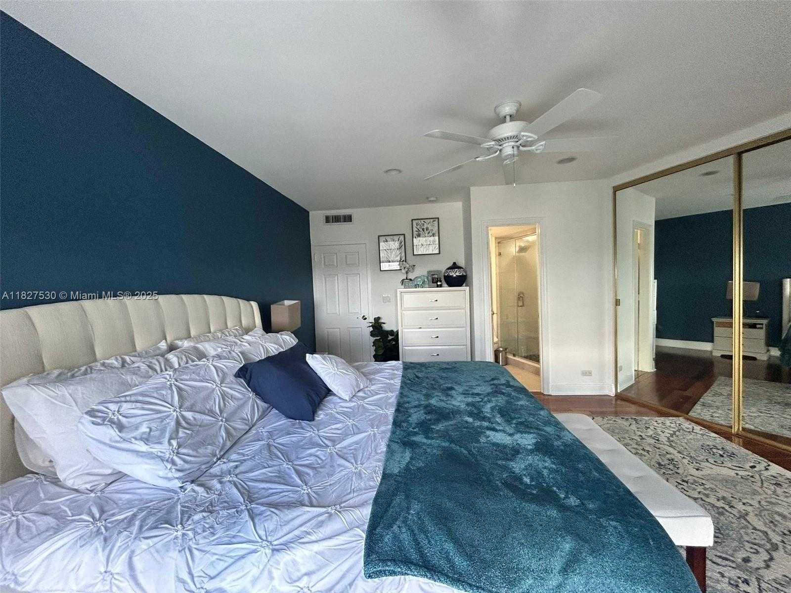 Small Image of 2451 BRICKELL AVE #20M, Miami Number 16