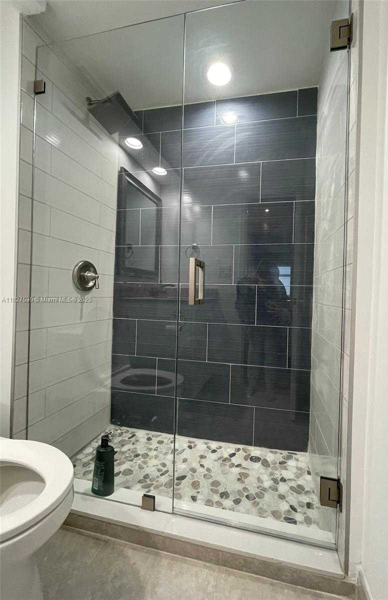 Small Image of 2451 BRICKELL AVE #20M, Miami Number 17