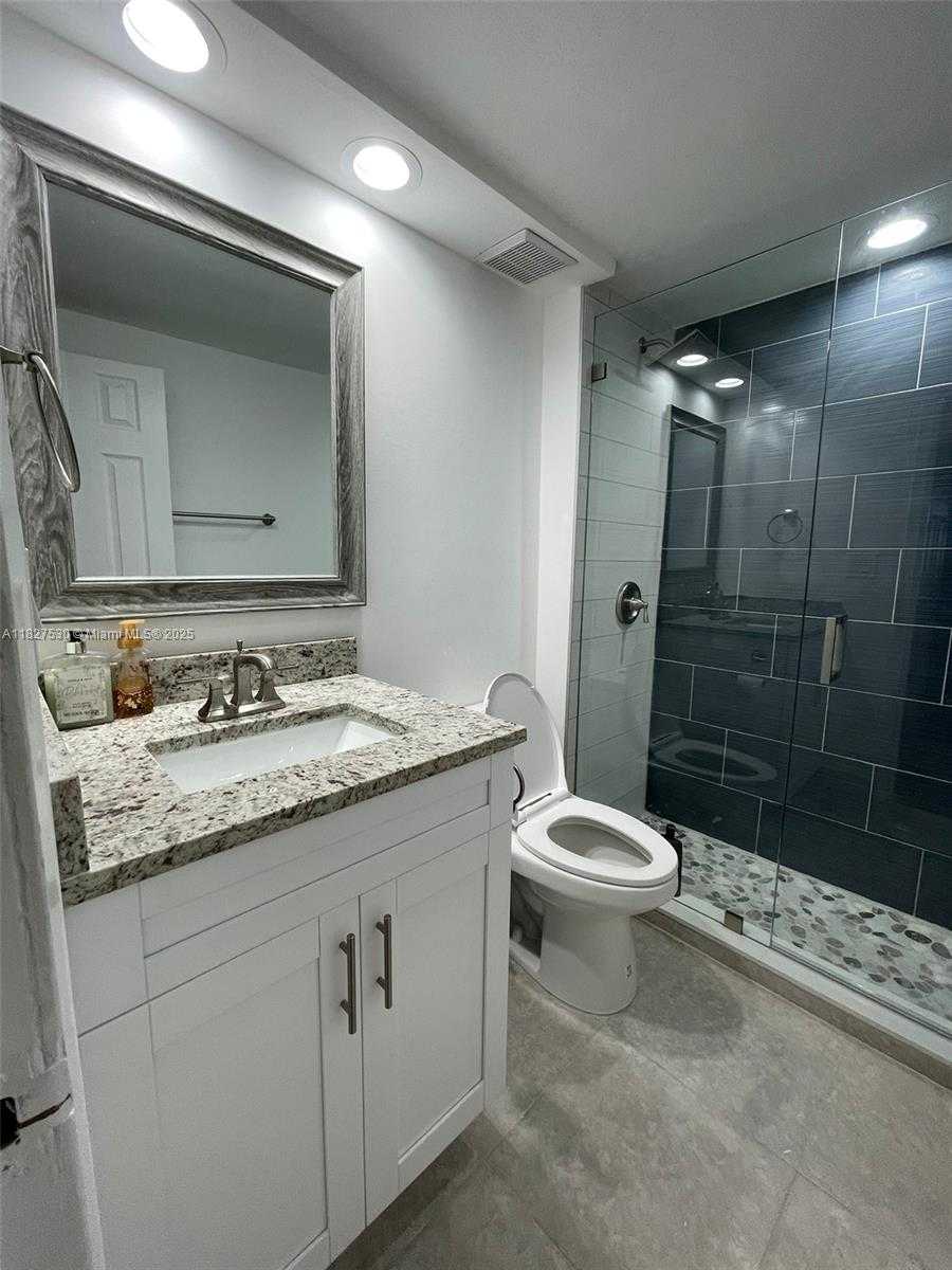 Small Image of 2451 BRICKELL AVE #20M, Miami Number 18
