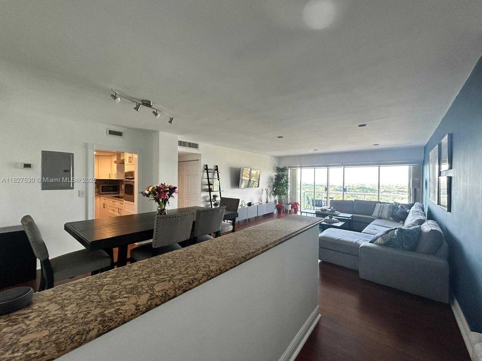 Small Image of 2451 BRICKELL AVE #20M, Miami Number 2
