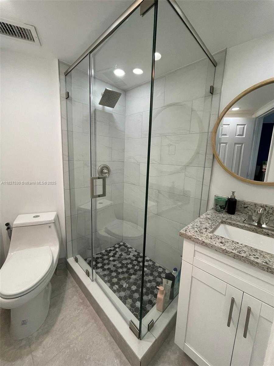 Small Image of 2451 BRICKELL AVE #20M, Miami Number 25
