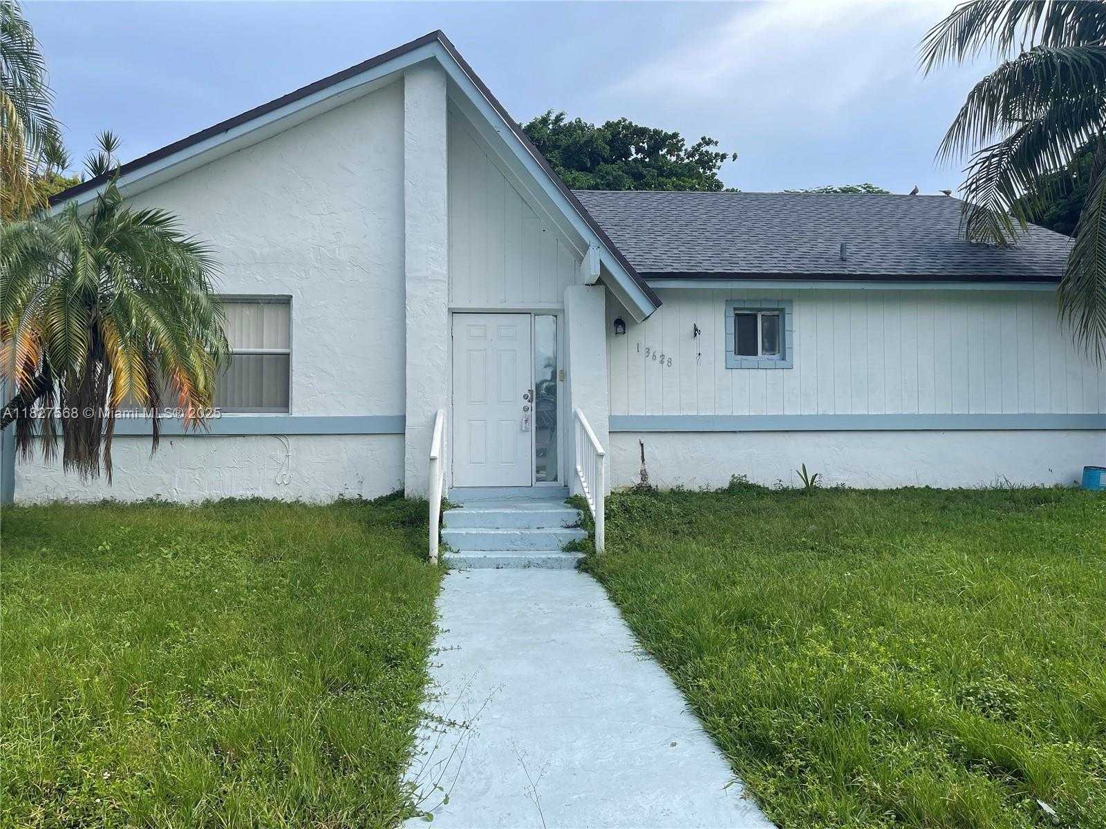 Small Image of 13628 SOUTH WEST 287TH LN, Homestead Number 2