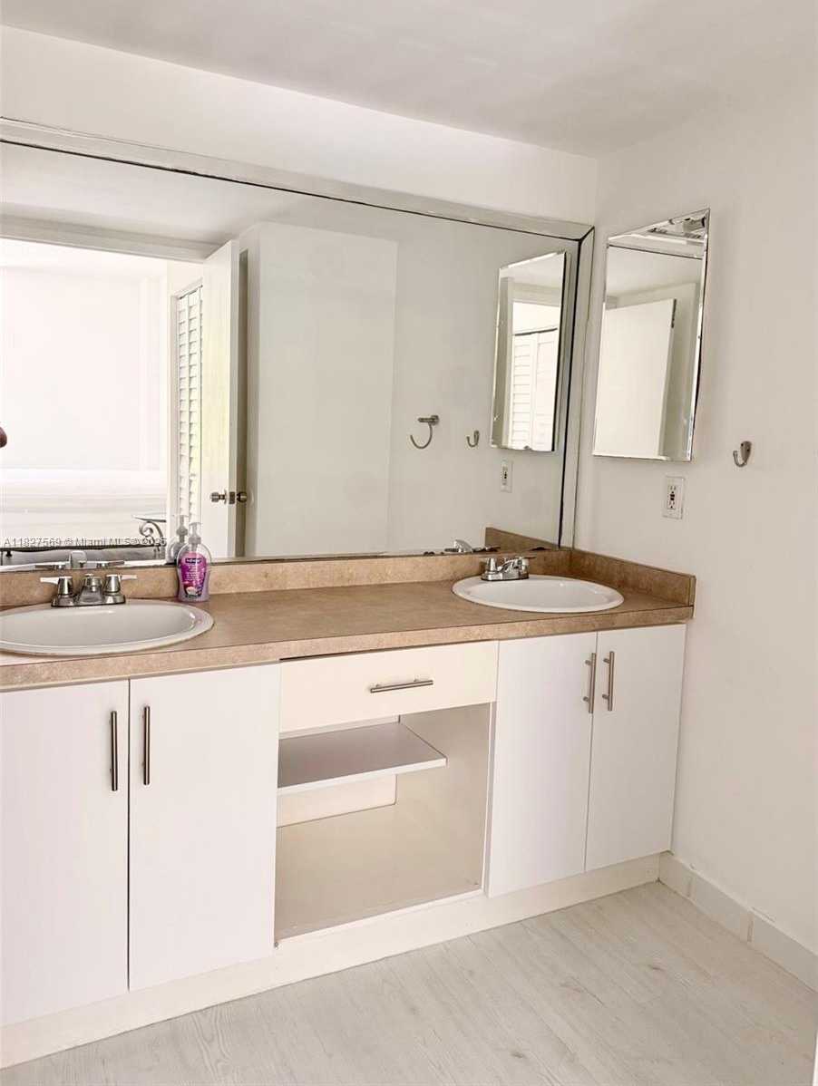 Small Image of 3300 NORTH EAST 191ST ST #117, Aventura Number 9