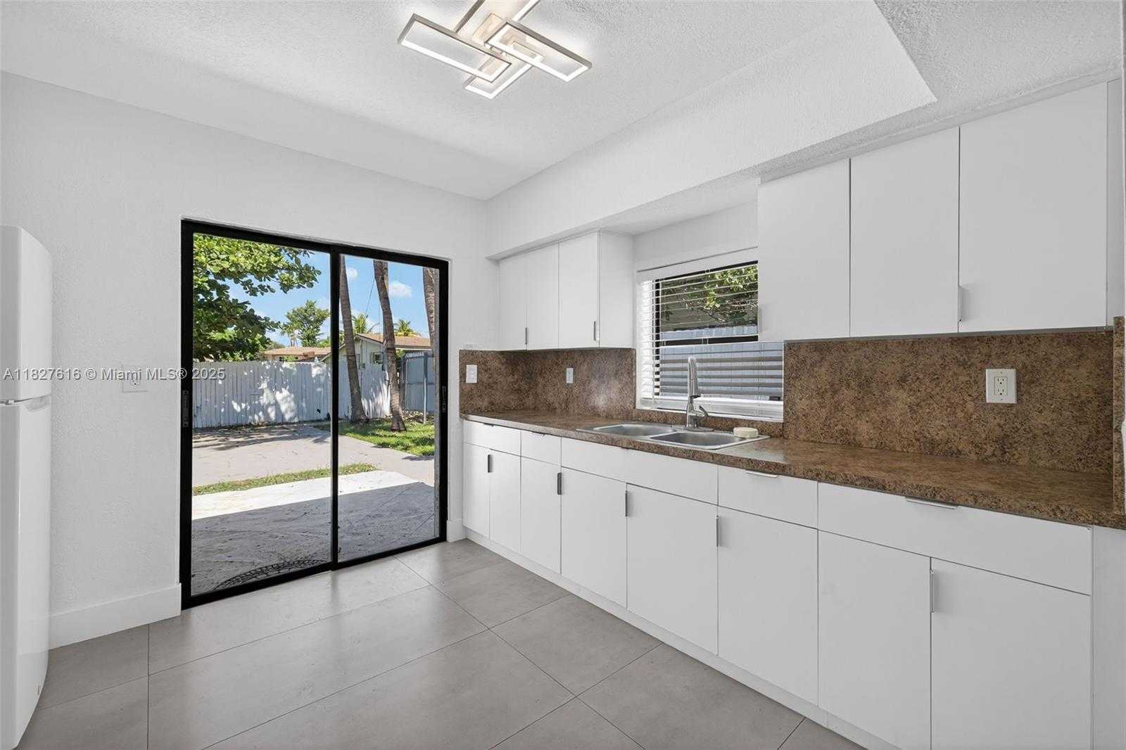 Small Image of 17150 NORTH EAST 18TH AVE #17150, North Miami Beach Number 10
