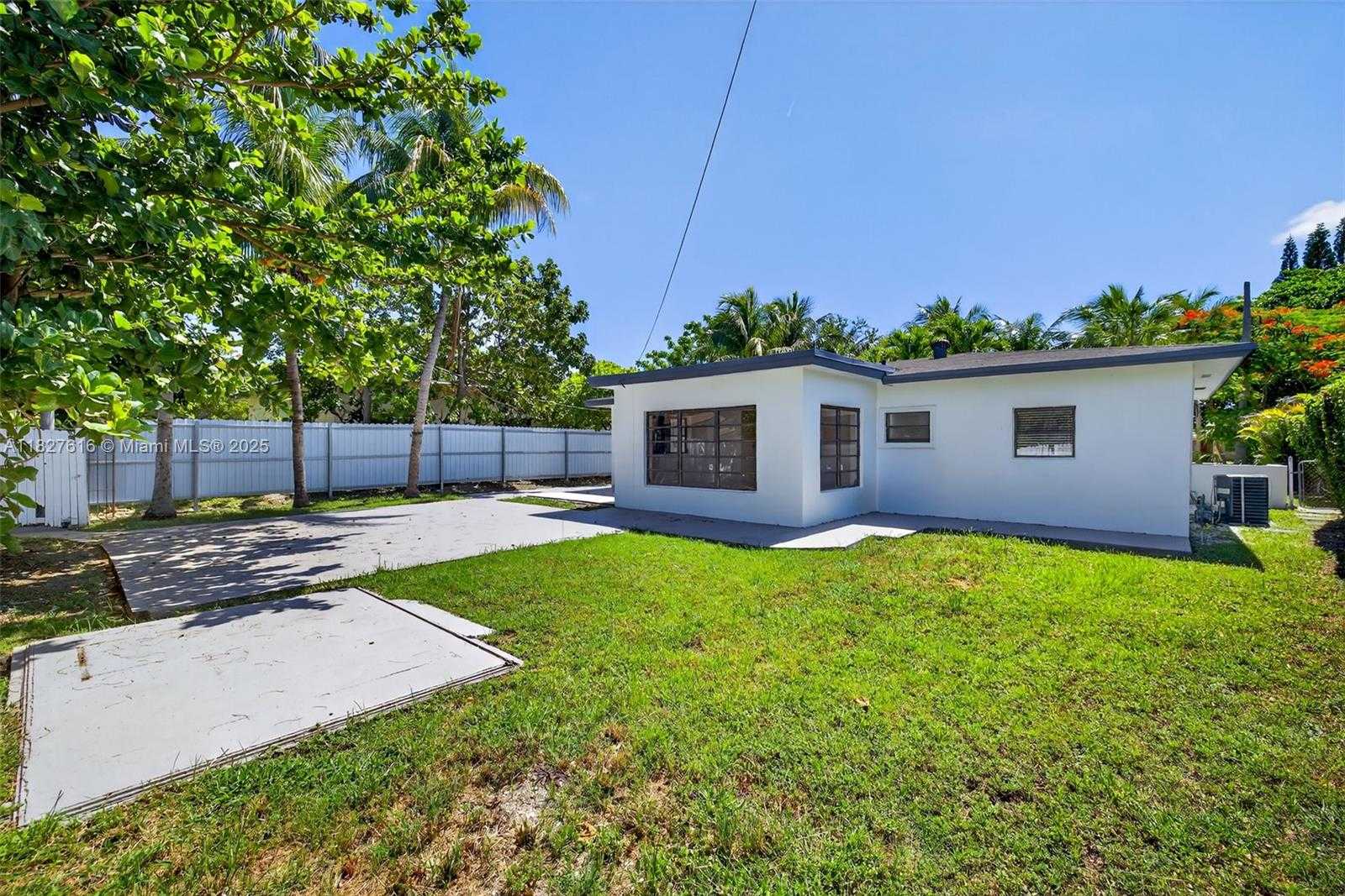Small Image of 17150 NORTH EAST 18TH AVE #17150, North Miami Beach Number 32