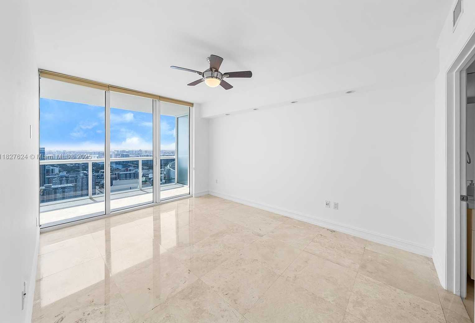 Small Image of 1830 SOUTH OCEAN DR #5004, Hallandale Beach Number 18