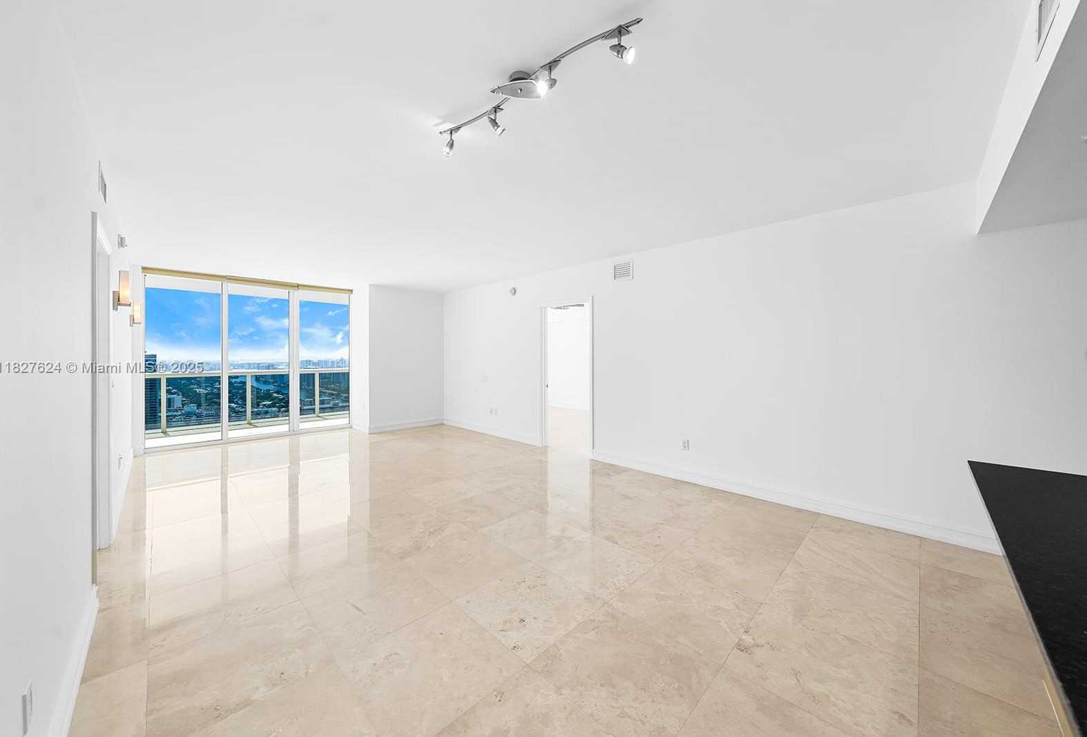 Small Image of 1830 SOUTH OCEAN DR #5004, Hallandale Beach Number 19