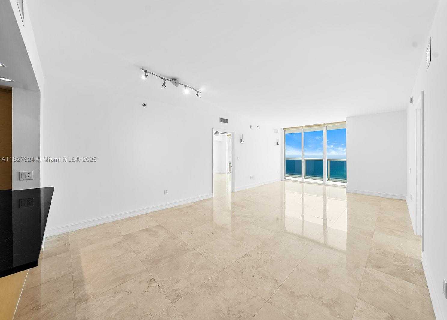 Small Image of 1830 SOUTH OCEAN DR #5004, Hallandale Beach Number 20