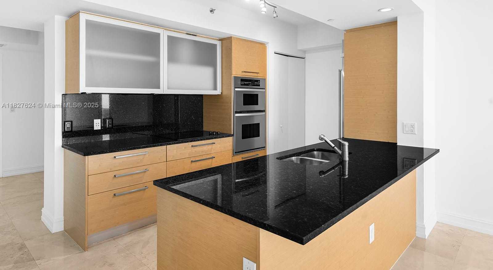 Small Image of 1830 SOUTH OCEAN DR #5004, Hallandale Beach Number 22
