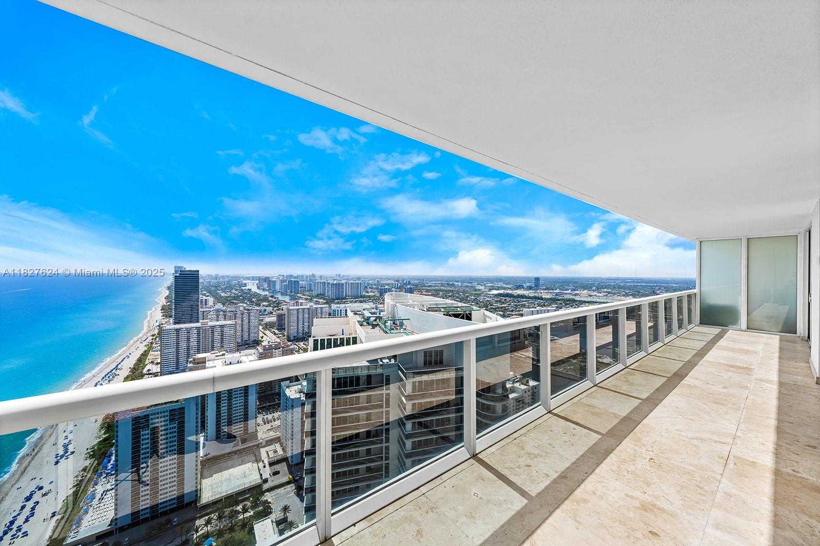 Small Image of 1830 SOUTH OCEAN DR #5004, Hallandale Beach Number 3