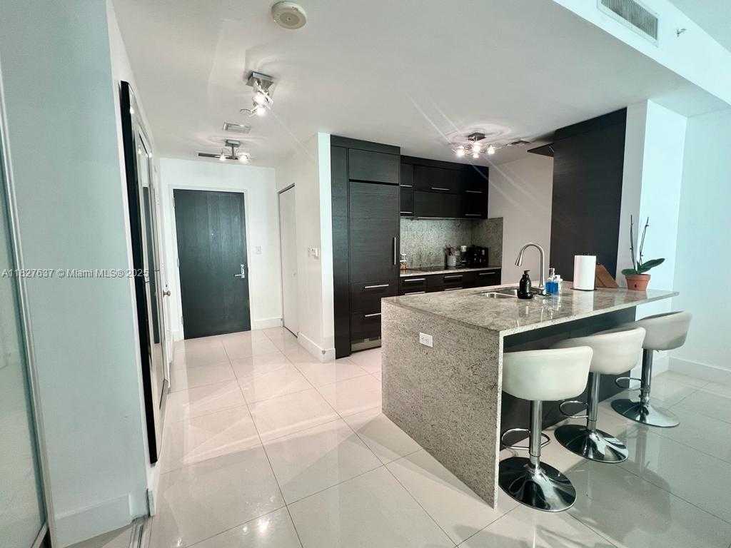 Small Image of 900 BISCAYNE BLVD #3210, Miami Number 3