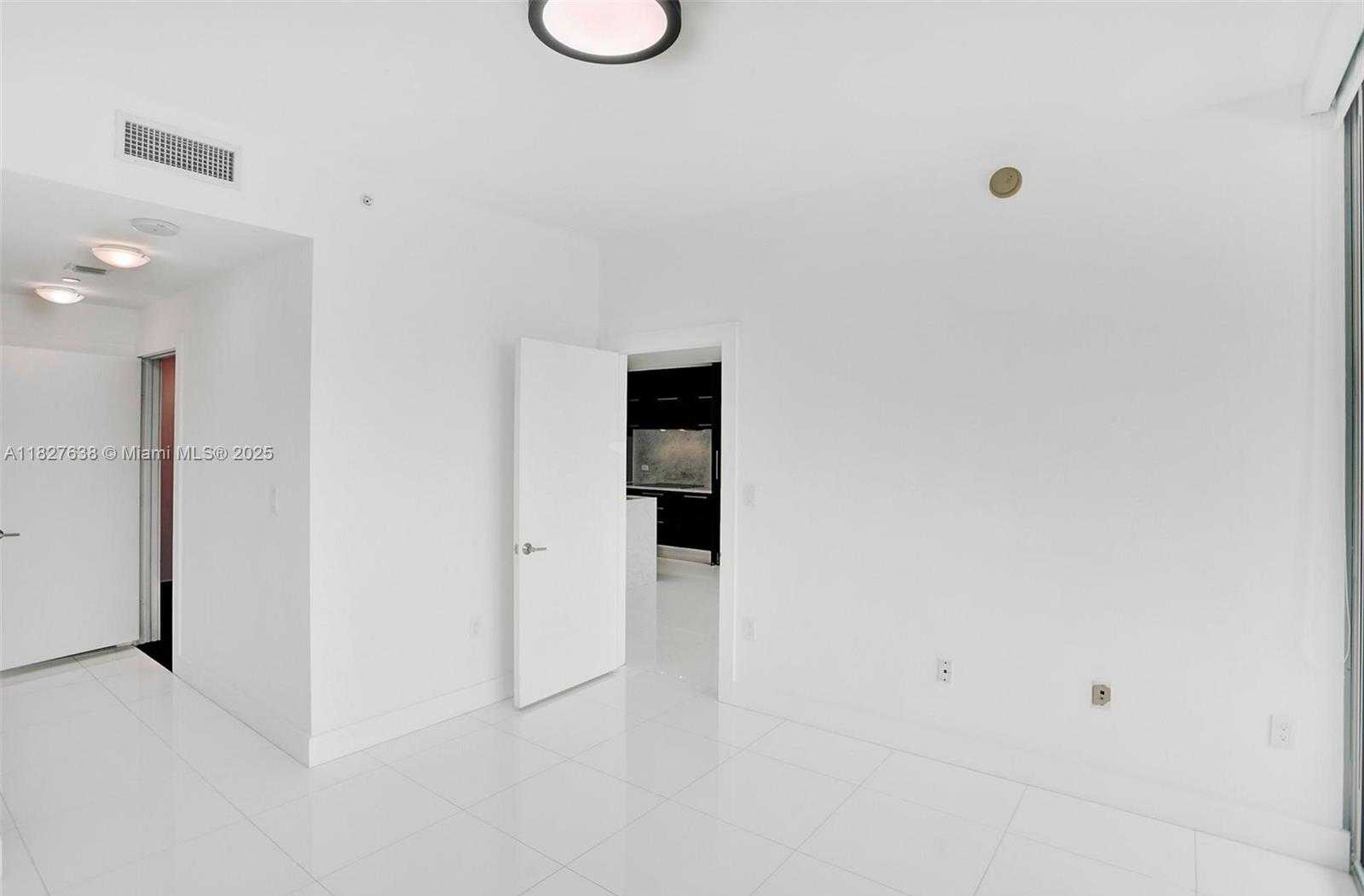 Small Image of 900 BISCAYNE BLVD #4803, Miami Number 19