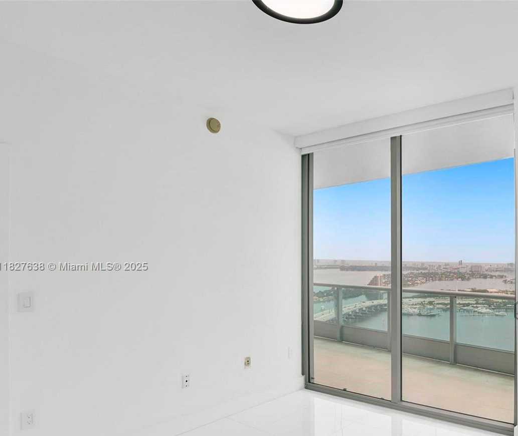 Small Image of 900 BISCAYNE BLVD #4803, Miami Number 20