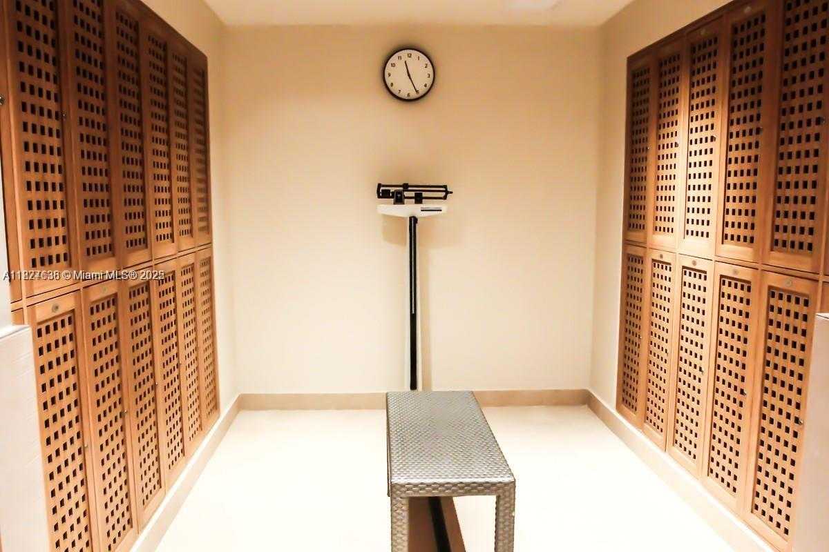 Small Image of 900 BISCAYNE BLVD #4803, Miami Number 41