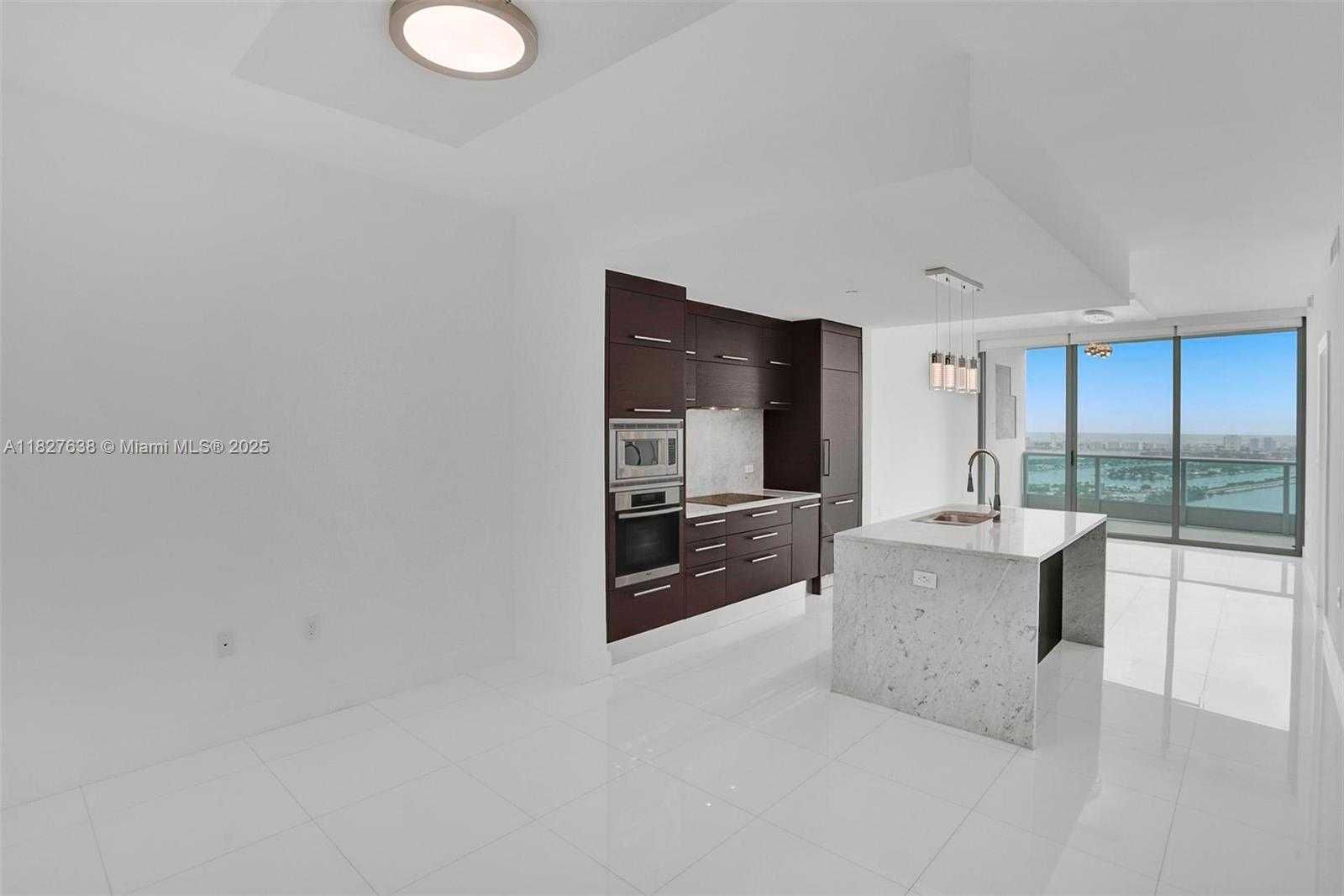 Small Image of 900 BISCAYNE BLVD #4803, Miami Number 7