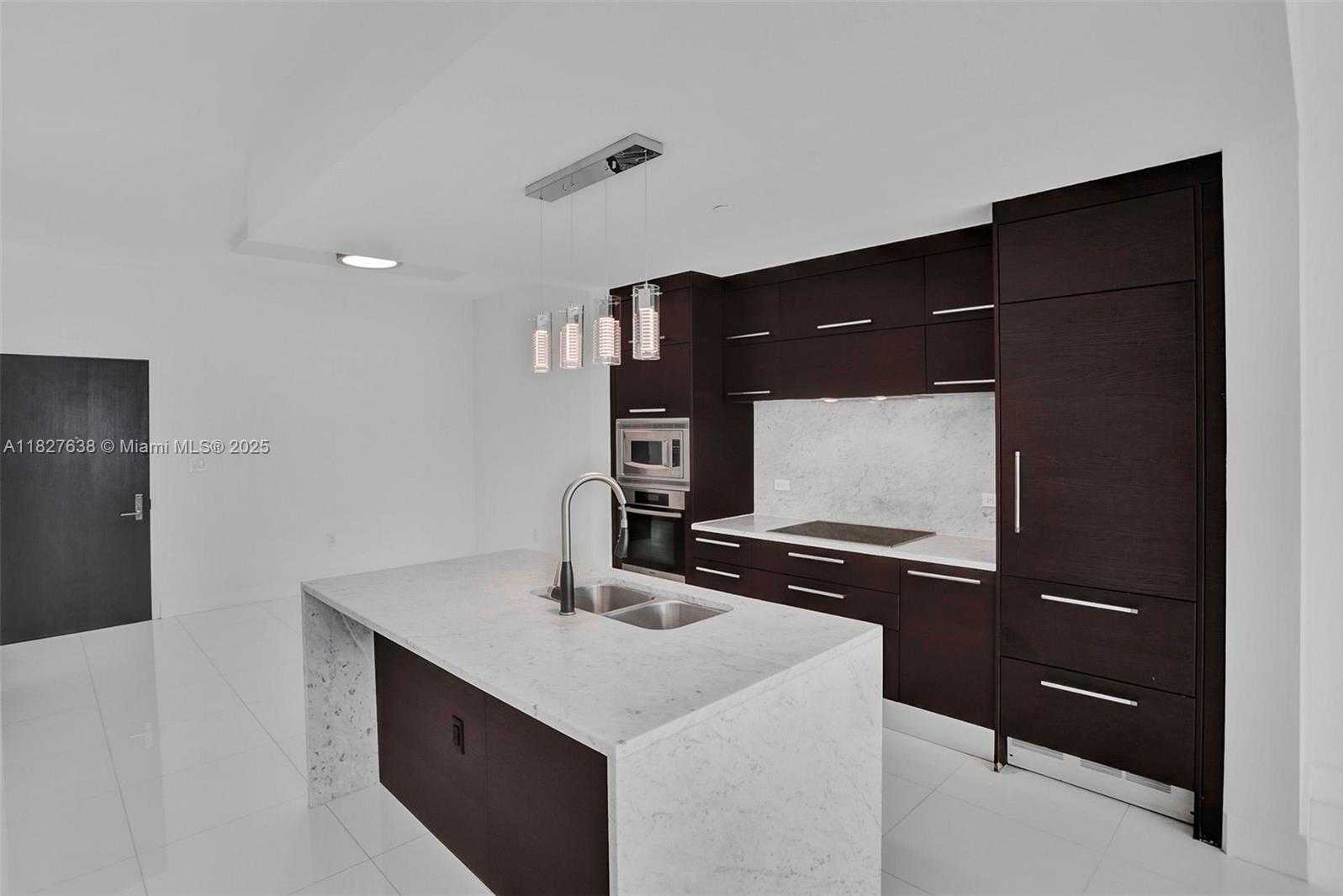 Small Image of 900 BISCAYNE BLVD #4803, Miami Number 8