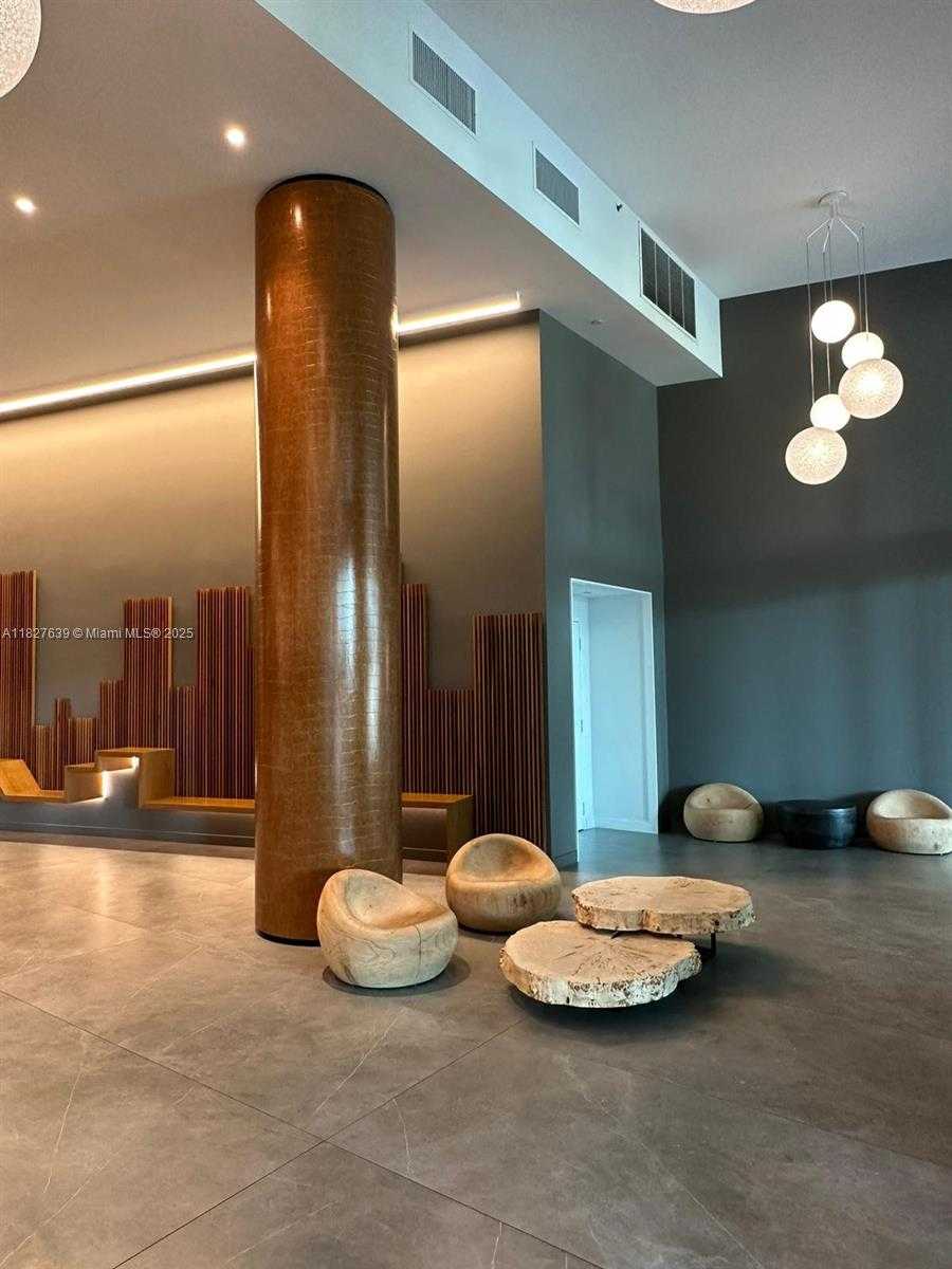 Small Image of 350 SOUTH MIAMI AVE #2915, Miami Number 17