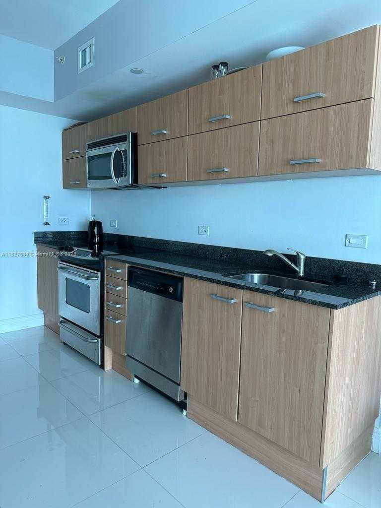 Small Image of 350 SOUTH MIAMI AVE #2915, Miami Number 2