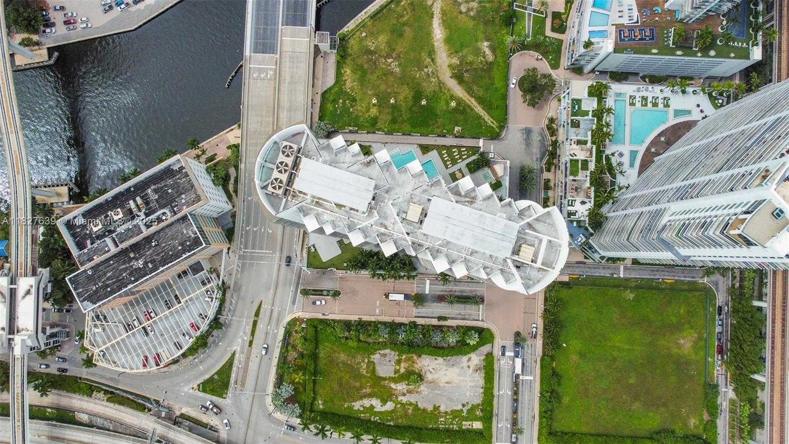 Small Image of 350 SOUTH MIAMI AVE #2915, Miami Number 24