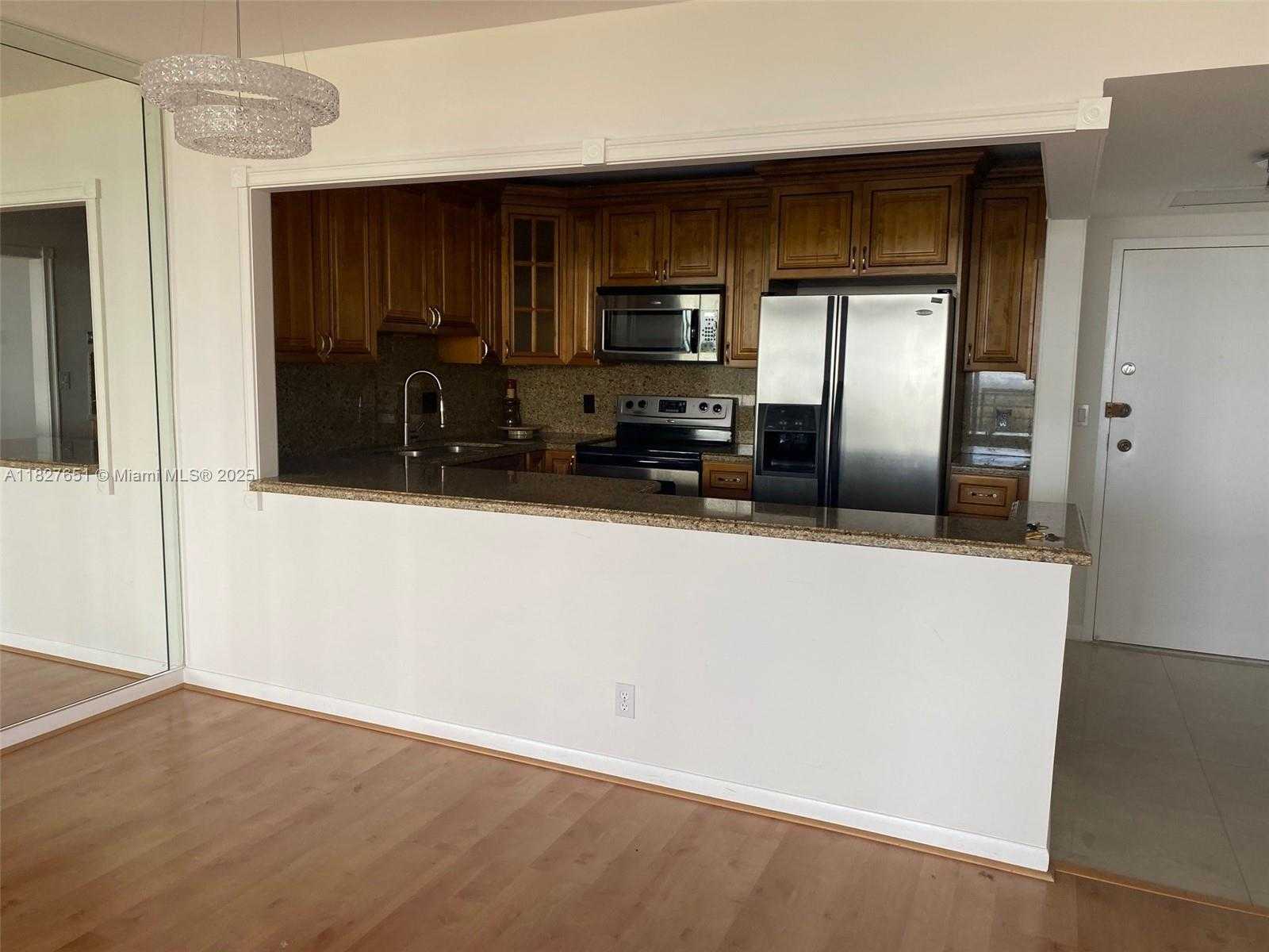 Small Image of 2500 PARKVIEW DR #1210, Hallandale Beach Number 10
