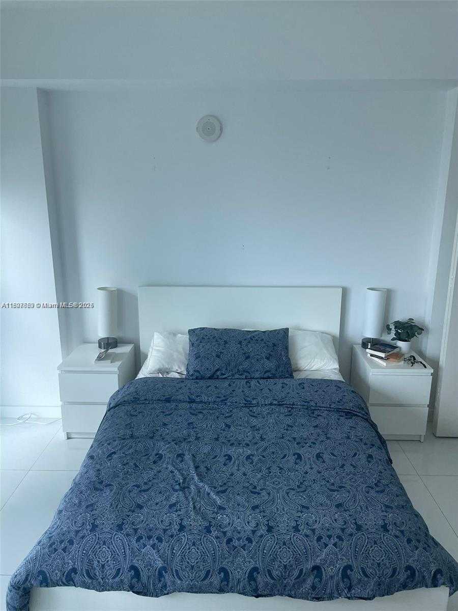 Small Image of 1100 SOUTH MIAMI AVE #2505, Miami Number 7